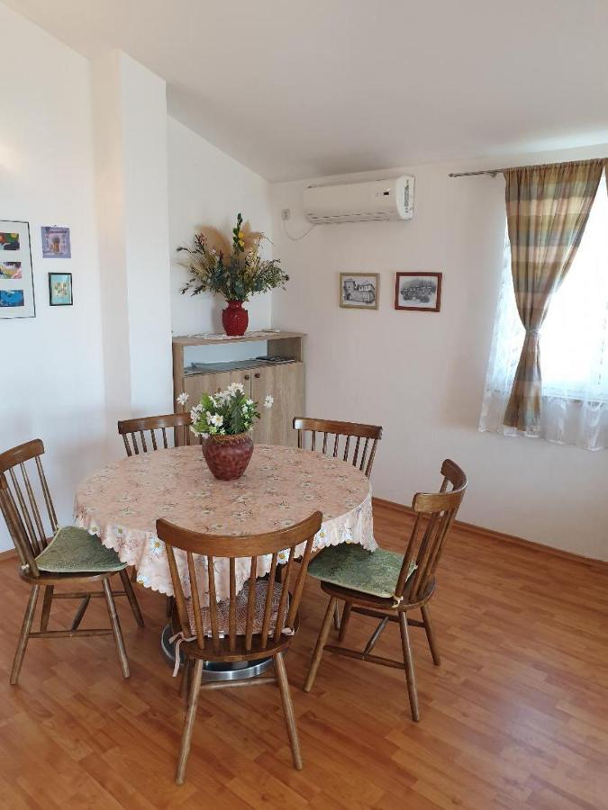 Apartments Skerlep Sevid Exterior foto